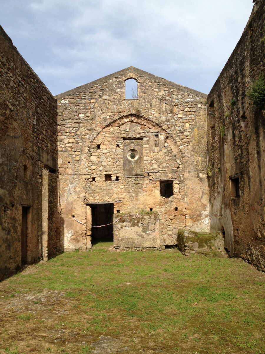 Badia_di_Pattano_-_Chiesa_di_Santa_Maria