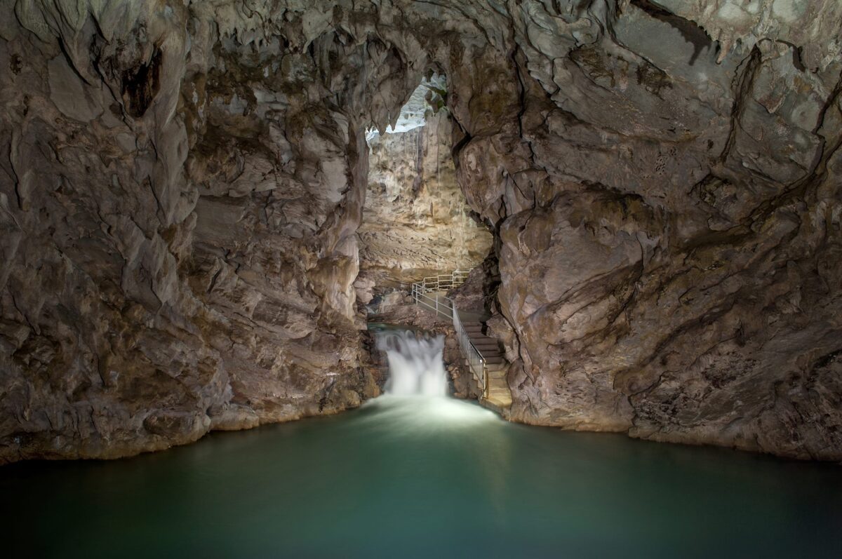 grotte del cilento interno