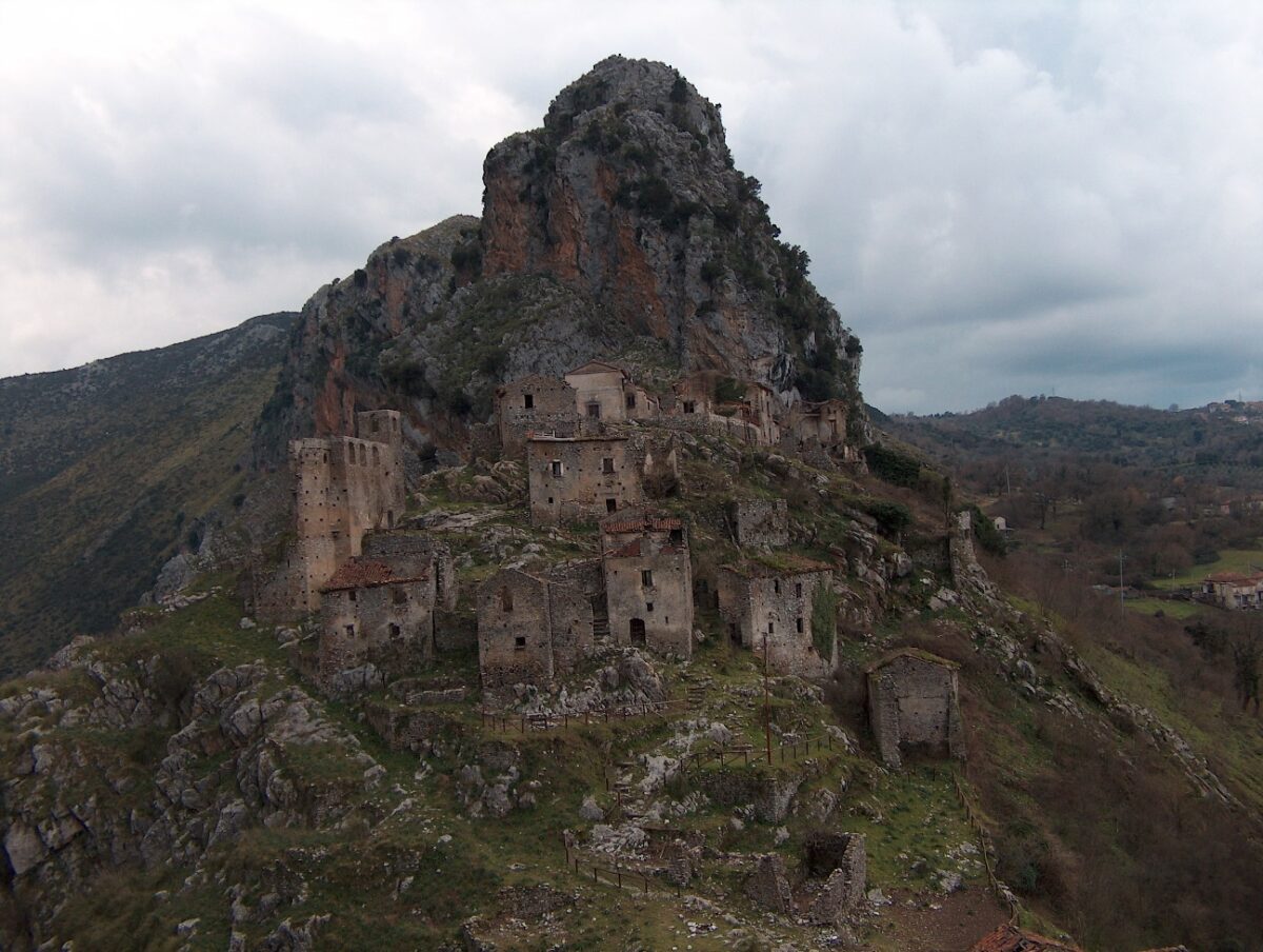 borgo medievale di san severino di centola 1