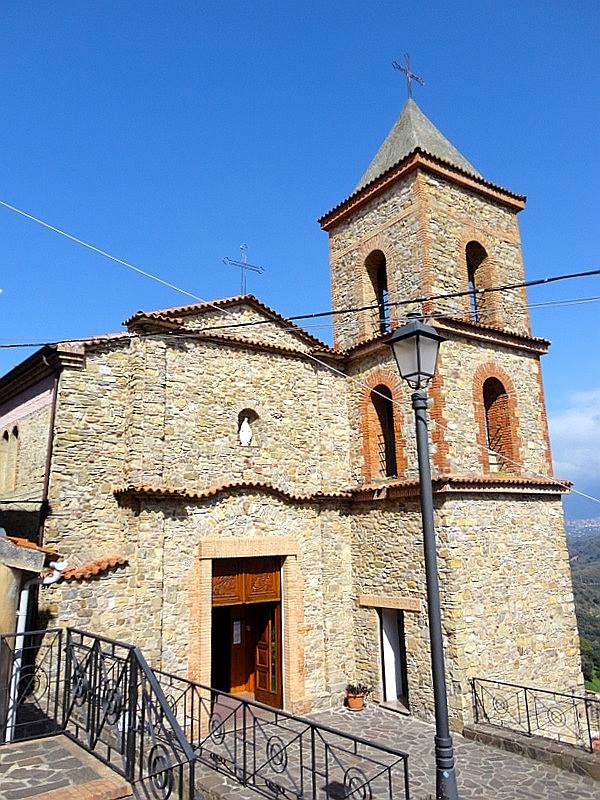 castelnuovo chiesa maria ss della maddalena